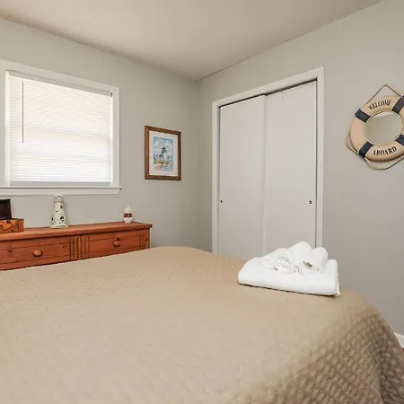 Spacious Home With Waterfront View-Welcome Pets Sneads Ferry Exterior photo