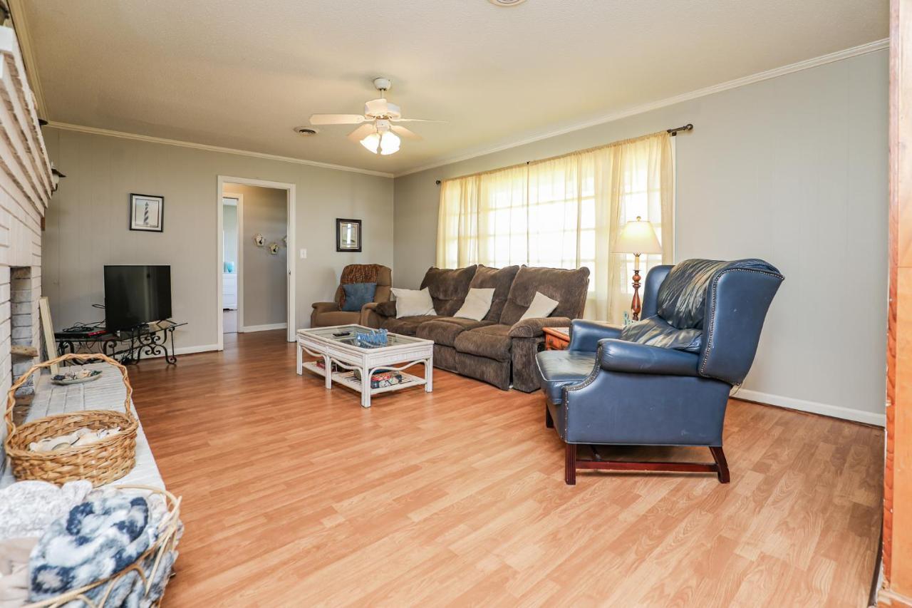 Spacious With Waterfront View-welcome Pets * Sneads Ferry