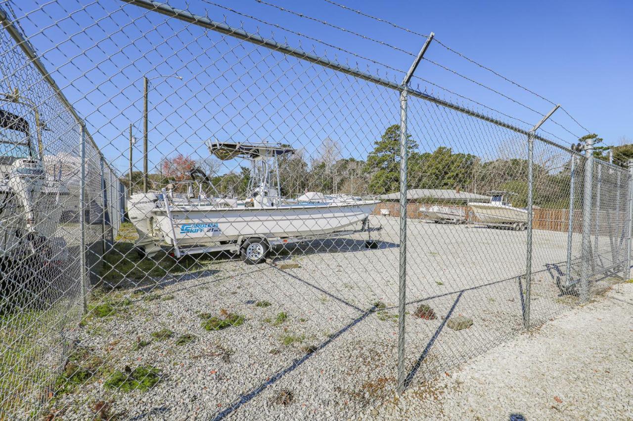 Spacious With Waterfront View-welcome Pets Sneads Ferry